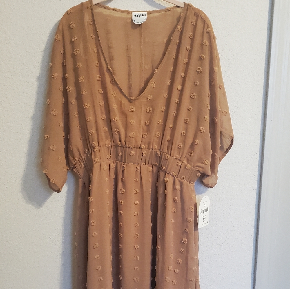 NWT Arula Plus Size Nadia Tan Maxi Dress